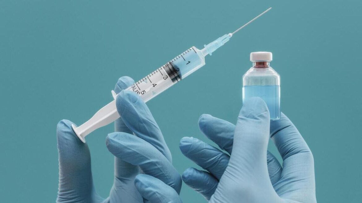 Gobernación de Antioquia anunció que vacuna llegó a los 125 municipios